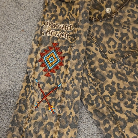 Cowgirl Tuff Leopard Print Jacket - Picture 5 of 6